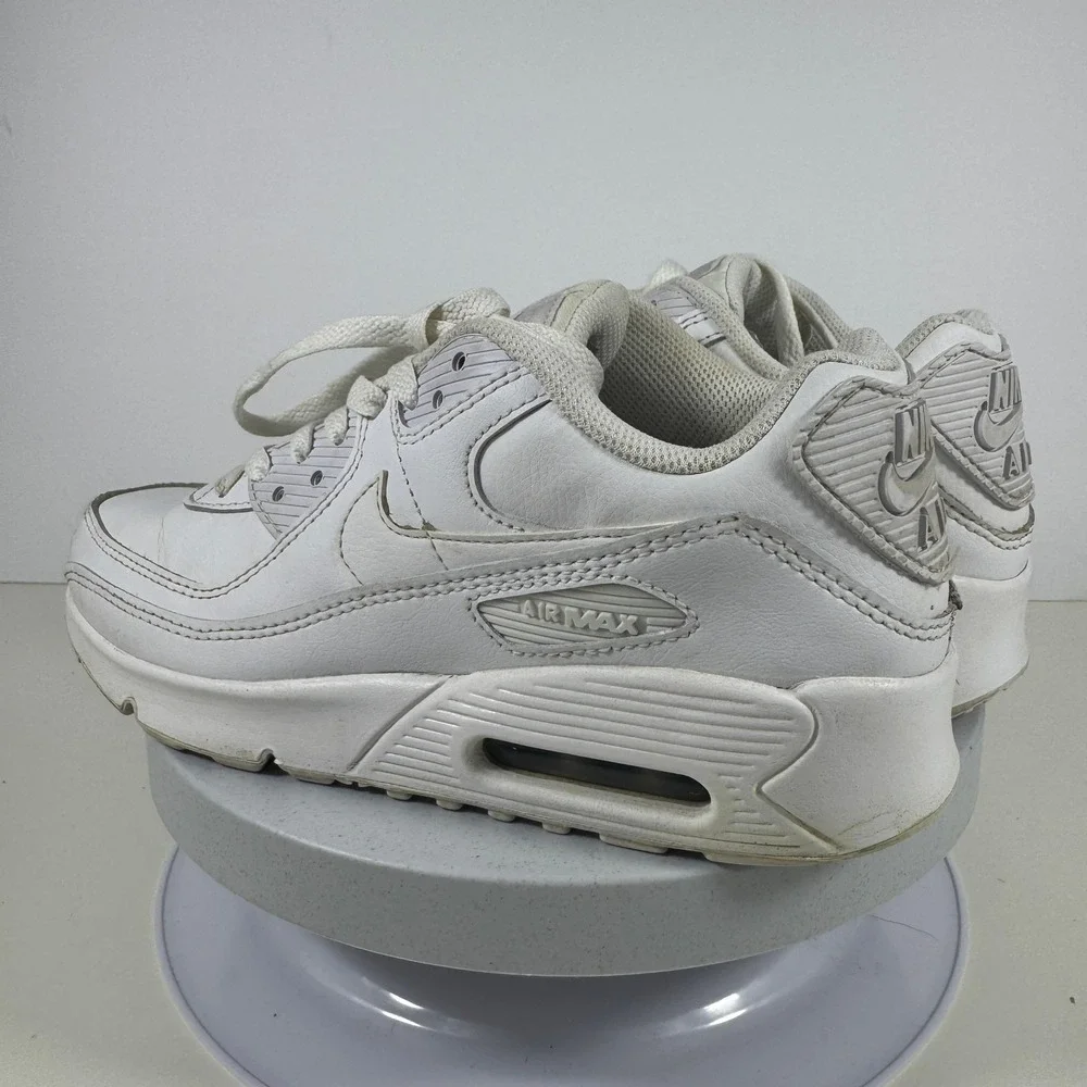 Nike Boys Sneakers Air Max 90 Leather Cushioned Streetwear White US 5.5Y